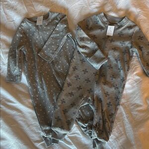 Bundle of Sleepers for 6-9 months Great Condition!